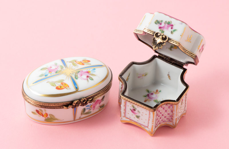 フランスの可愛い磁器「リモージュボックス」をサプライズなお祝いの品 